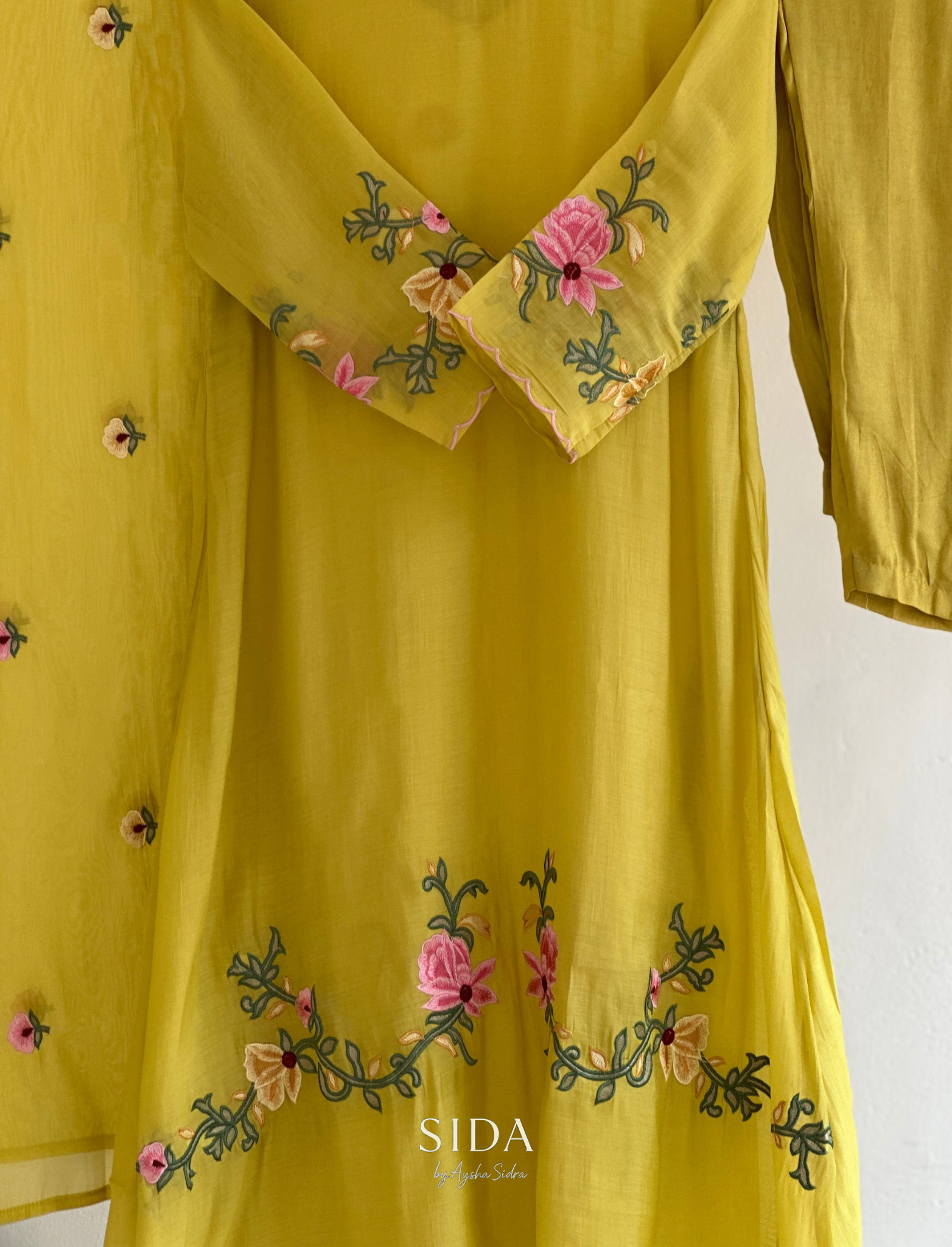 Soft Mul chanderi with embroidery floral details - Image 2